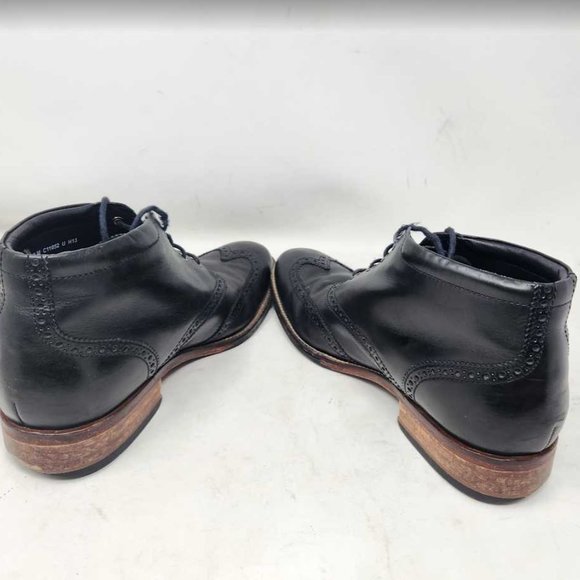 Men\'s 10 Cole Haan Liam semi wing-tip chukka boots in black leather C11052 main image 6